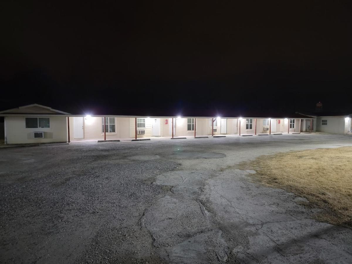 Eddy'S Motel Pleasanton Zewnętrze zdjęcie